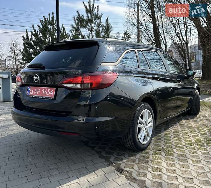 Универсал Opel Astra 2018 в Хмельницком