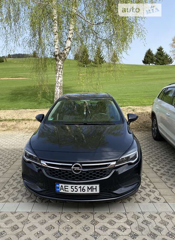 Универсал Opel Astra 2016 в Павлограде