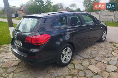 Універсал Opel Astra 2011 в 