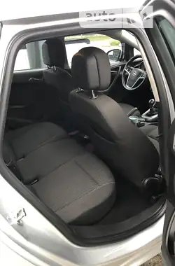 Opel Astra 2015