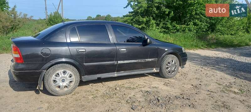 Хэтчбек Opel Astra 2008 в Виннице