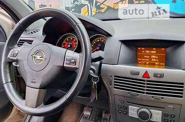 Хетчбек Opel Astra 2006 в Харкові