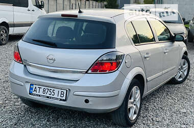 Хетчбек Opel Astra 2008 в Івано-Франківську