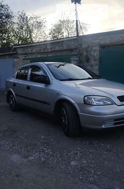 Седан Opel Astra 1999 в Каменском