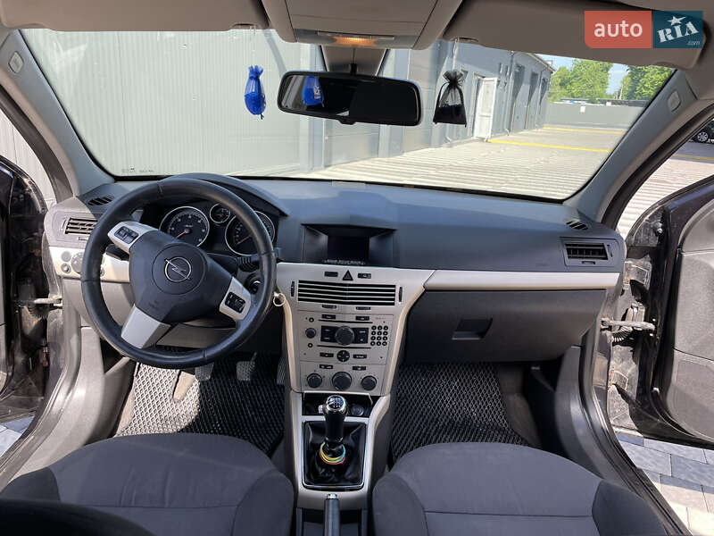 Універсал Opel Astra 2008 в Львові