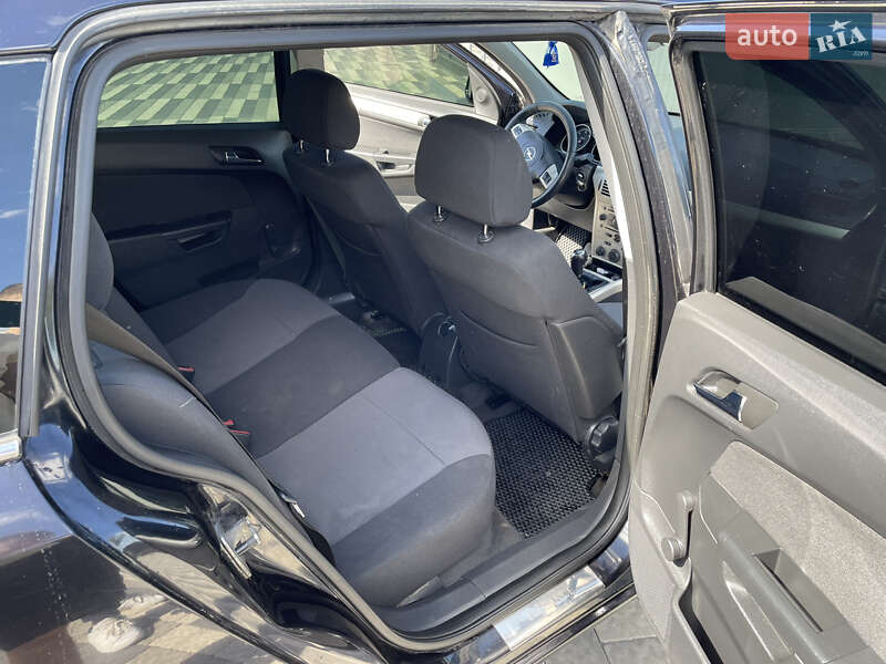 Універсал Opel Astra 2008 в Львові