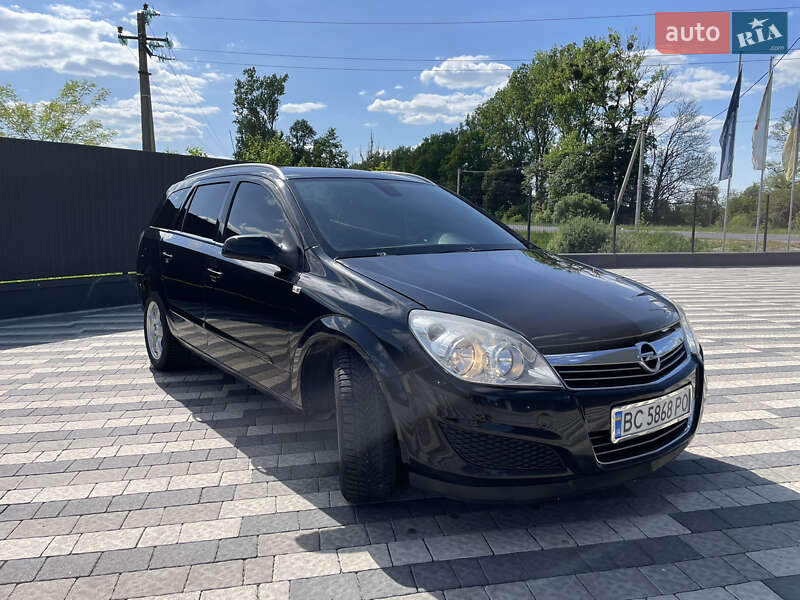 Універсал Opel Astra 2008 в Львові