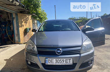Универсал Opel Astra 2005 в Южноукраинске