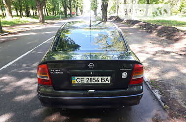 Седан Opel Astra 2006 в Черновцах
