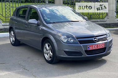 Хетчбек Opel Astra 2004 в Ірпені