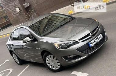 Opel Astra 2016