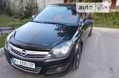 Opel Astra 2012