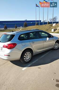 Универсал Opel Astra 2015 в 