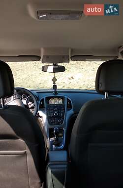 Универсал Opel Astra 2015 в 