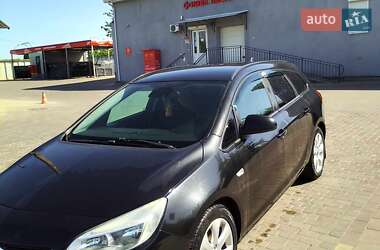 Opel Astra 2011