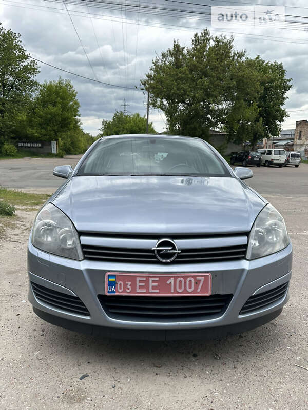 Хэтчбек Opel Astra 2005 в Чернигове