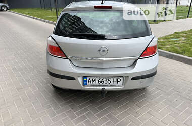 Хетчбек Opel Astra 2004 в Житомирі