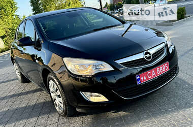 Хэтчбек Opel Astra 2011 в Ивано-Франковске