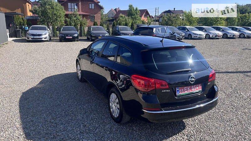 Універсал Opel Astra 2015 в Калуші