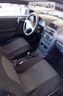 Хэтчбек Opel Astra 2005 в Киеве