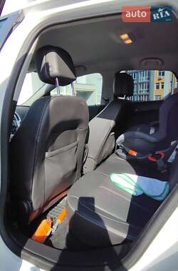 Хэтчбек Opel Astra 2010 в 