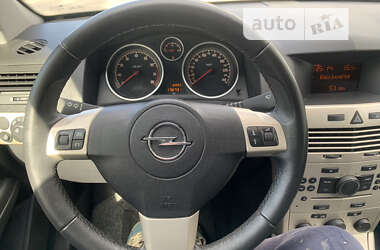 Универсал Opel Astra 2008 в Надворной