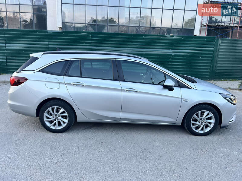 Універсал Opel Astra 2018 в Кам'янець-Подільському