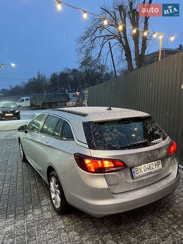 Універсал Opel Astra 2018 в Кам'янець-Подільському