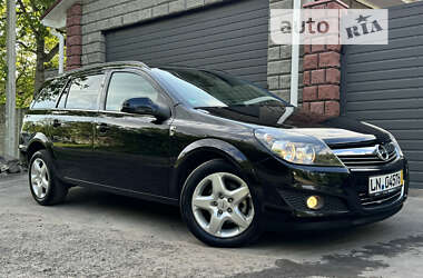 Opel Astra 2010