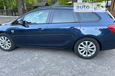 Универсал Opel Astra 2012 в Луцке