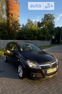 Универсал Opel Astra 2006 в Житомире