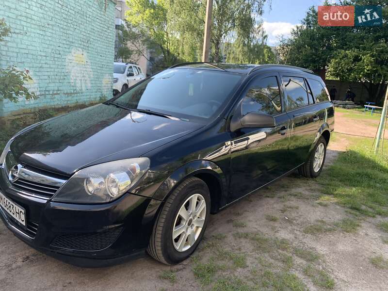 Універсал Opel Astra 2009 в Коростені