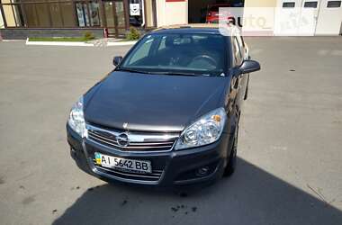 Седан Opel Astra 2012 в Боярці