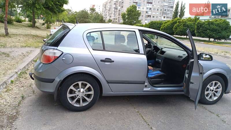 Хетчбек Opel Astra 2006 в Кременчуці