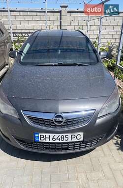Универсал Opel Astra 2011 в 