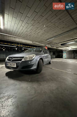 Универсал Opel Astra 2007 в 