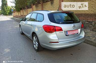 Универсал Opel Astra 2012 в Луцке