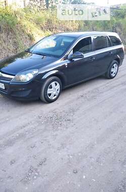 Універсал Opel Astra 2010 в 