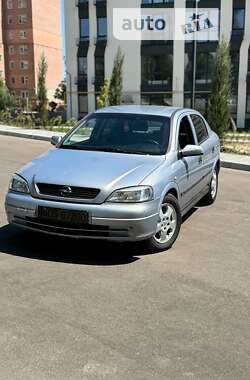 Хэтчбек Opel Astra 2000 в Василькове