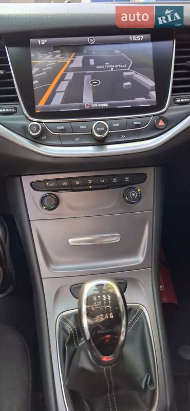 Универсал Opel Astra 2016 в Каневе