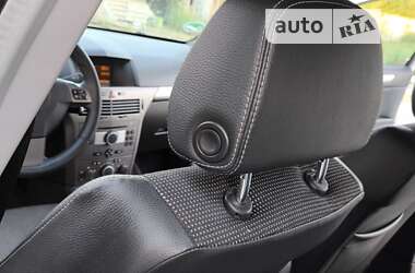 Універсал Opel Astra 2006 в 