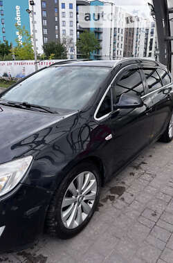 Opel Astra 2011