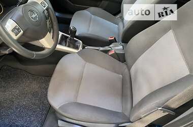 Універсал Opel Astra 2009 в Луцьку