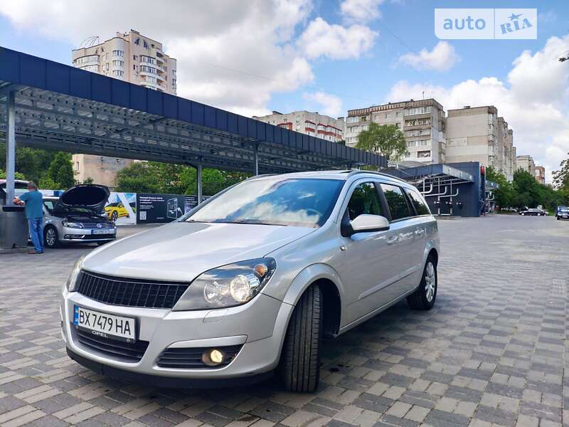 Універсал Opel Astra 2005 в Хмельницькому