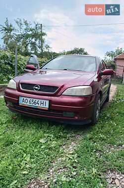 Хэтчбек Opel Astra 1999 в 