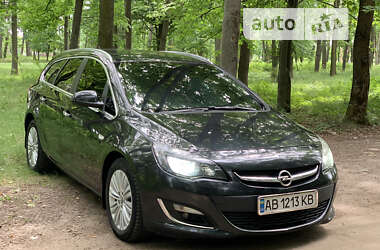 Универсал Opel Astra 2012 в Теплике