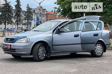 Седан Opel Astra 2009 в Львове