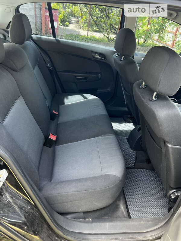 Хэтчбек Opel Astra 2007 в Харькове