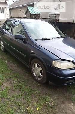 Хэтчбек Opel Astra 1999 в Кицмани