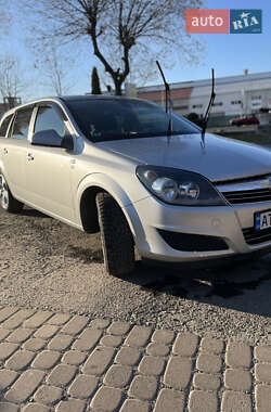Универсал Opel Astra 2010 в 